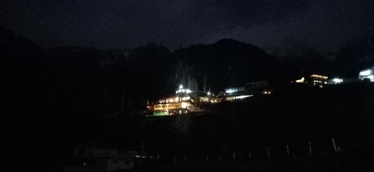 Old Hunza Inn Karimabad  Exterior photo